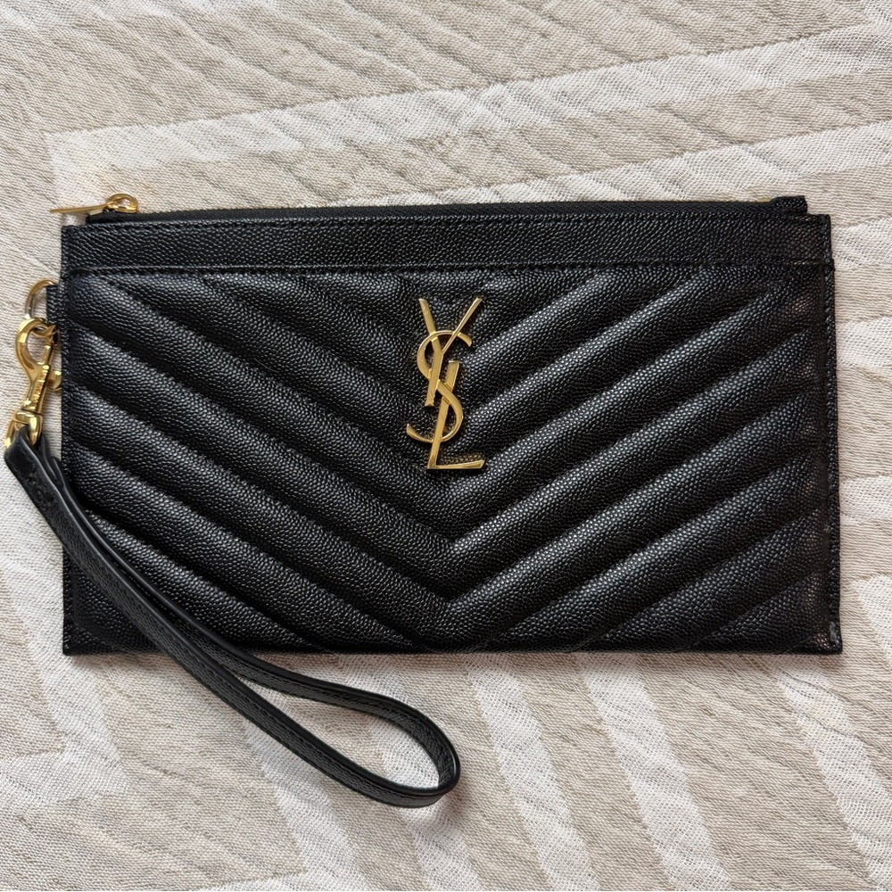 YSL - CASSANDRE MATELASSÉ LARGE POUCH.